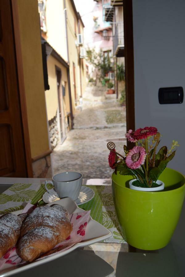 Domunua Holiday House Cefalù Dış mekan fotoğraf
